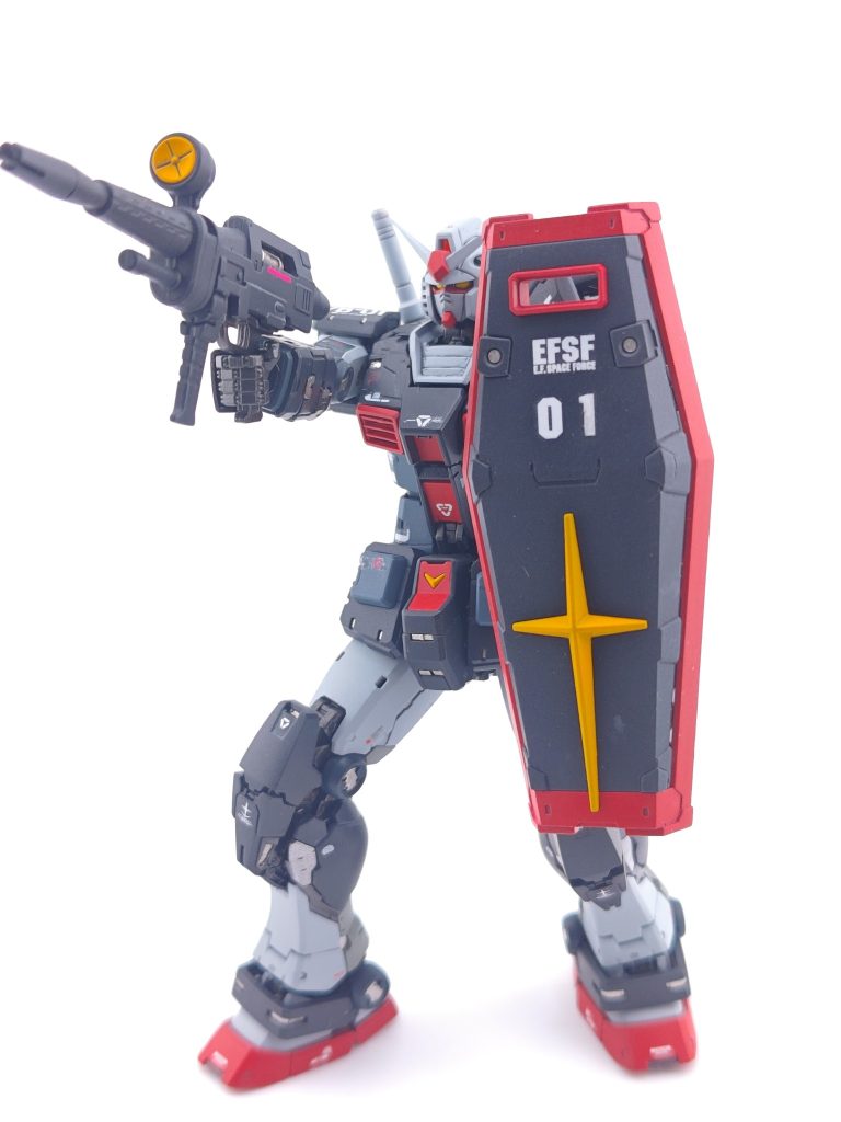 ガンダムだとこういう基本姿勢（？）も似合いますねw