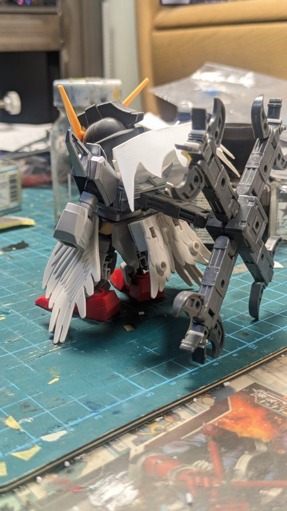 謎パーツの先端のアームパーツは、切って角度を調整してからプラ棒で補強して接着。《カラー》本体黒→タミヤ水性ブラック紫→ガイ・アスラLV4のときに自作した青紫赤紫→以前自作した赤紫クリアー腹部グレー→ニュートラルグレー目→アルミシルバー下地にガイアカラークリアイエローと自作パープル足の❌️❌️❌️　ニュートラルグレー腰　キャンディ赤紫→水性ブラックで塗装してからマジックリン拭き取り背負い物❌️EXホワイトガイアカラーブルーゴールド色ノ源マゼンタアルミシルバー→クリアイエロー羽　クリアパープル（自作）プリズムライブエフェクトアルミシルバー下地↓色ノ源マゼンタクリアイエロークリアブルー北斗七星、背面菱形北斗七星はアルミシルバー下地にクリアレッド　クリアイエローガイアカラーMr.カラーピーコックグリーン色ノ源マゼンタ、シアン自作クリアパープル（水色はシアンを薄く吹き付けて再現）&nbsp;&nbsp;