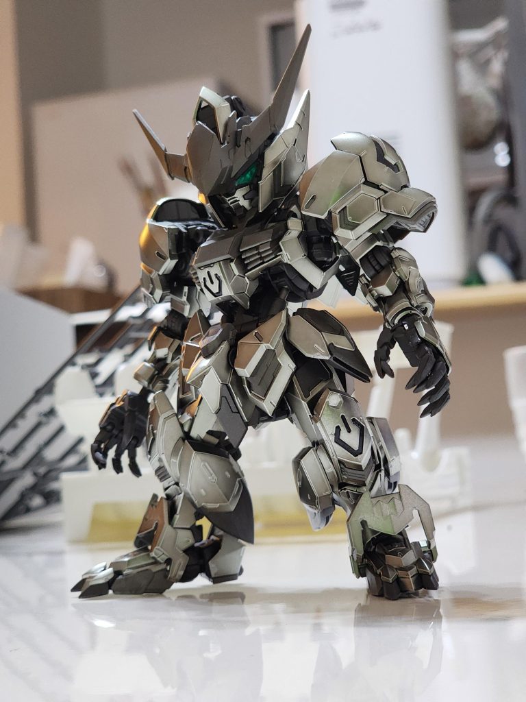 作品名：MGSDバルバトス　ガンベ限定製作中<p>後は武器でパチ組完了！ 組んでばっかで最近他のキットの加工等が 進んでない😅</p>
