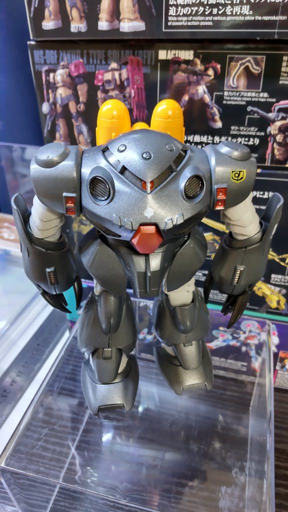0080はジオン軍視点のストーリーなのでジオンのモビルスーツから続けて2台作りました次は何にするか？悩み中です