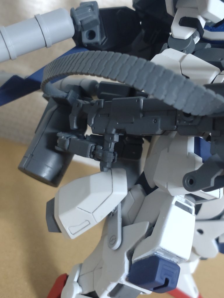サブアーム。これのおかげでガトリングを片手持ちでも両手持ちでもいけるようになりました。Ｑ、男の子ってこういうのが好きなんでしょ？Ａ、大好きです‼️特に自分は。