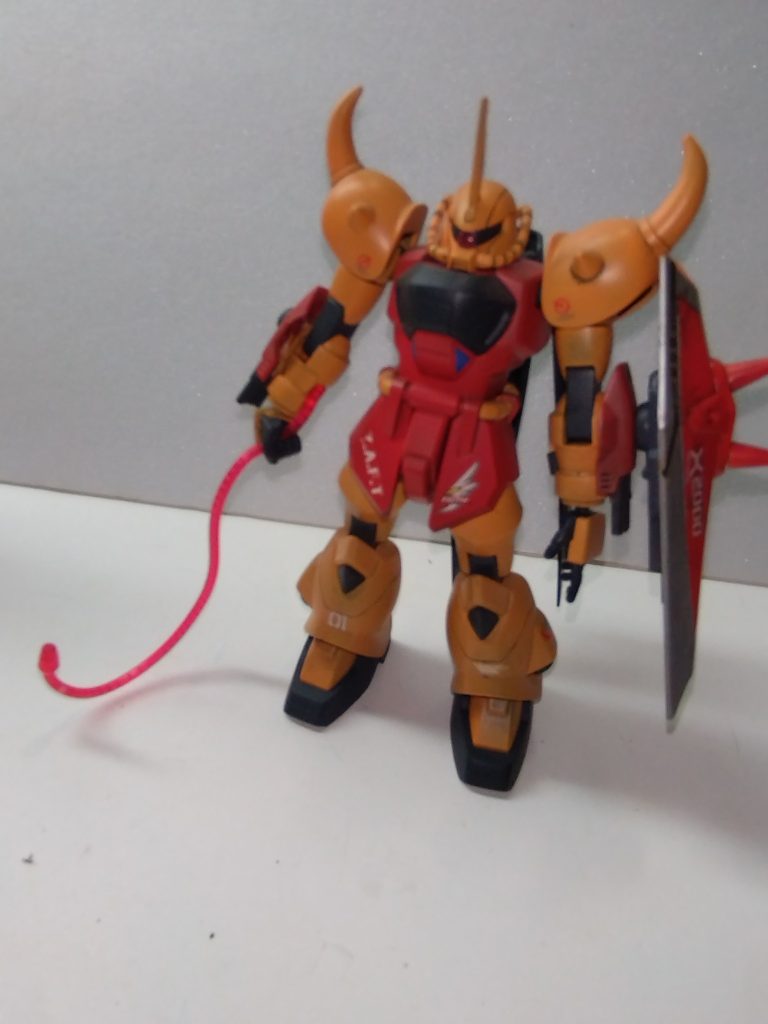 こちらも画像が荒いですが、約20年前のキット塗装は、ひどいしもうボロボロ。だけど思い出の一つ。