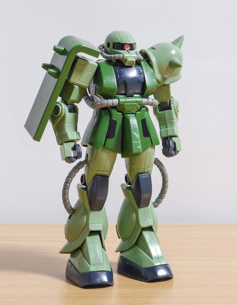 ここでまた簡単な製作工程を🙏ベースはHG08小隊晩のザクJ型です。
