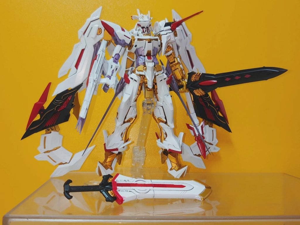 RG•ガンダムアストレイゴールドフレーム•天ハナ•華–3枚目/制作者：risuisei