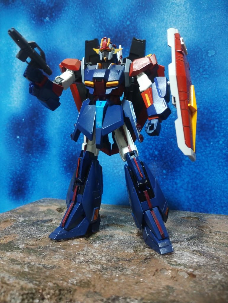 ア・バオア・クー参戦時には超兵器を使用せずに連邦の盾とビームスプレーガンを装備した（下図参照）。