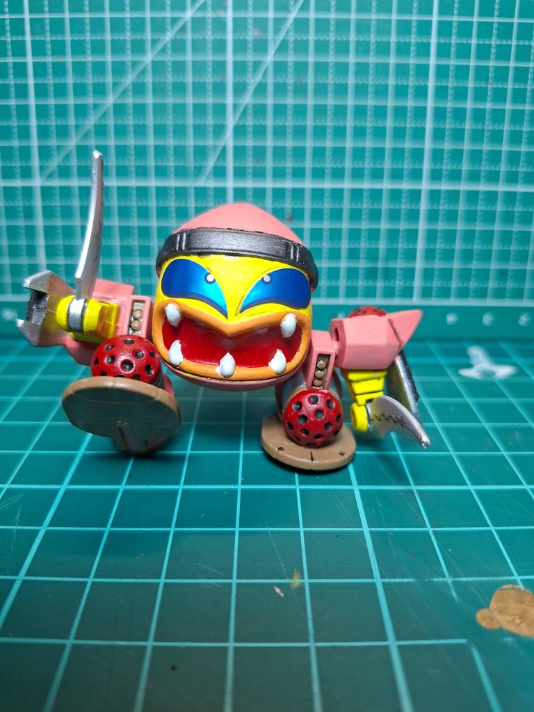 ざくれろの方は色に悩みつつも完成！もっと赤い方が良かったのか！？(gundam-kao5)