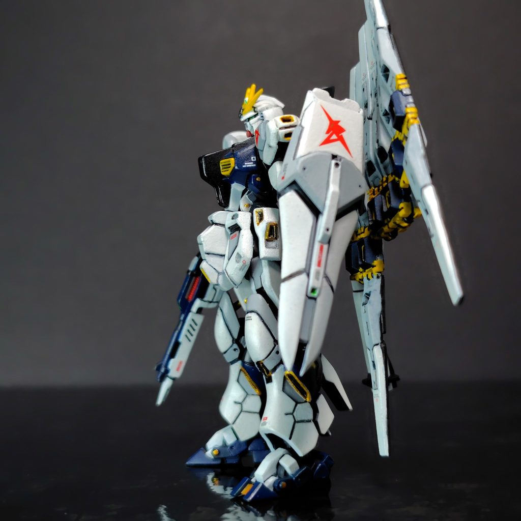 ガンダムアーティファクト　νガンダム–2枚目/制作者：シルバームーン