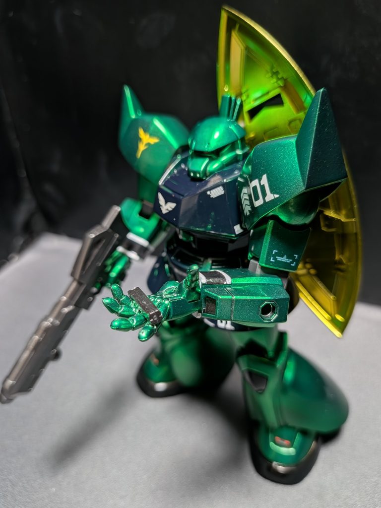 ポージングしたたら武器の一部が折れました🫠&nbsp;