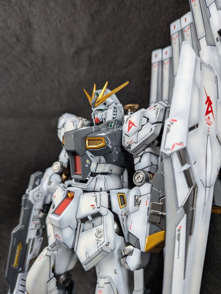 RG νガンダム 全塗装–3枚目/制作者：toshimon