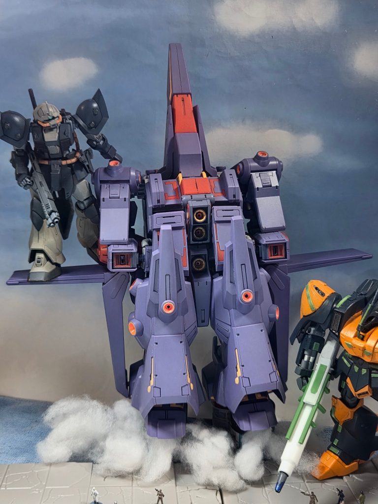 　　　 コロニーを落とされた‼️&nbsp;ダブリンに駐留する強襲巡洋艦アーガマとハヤト・コバヤシ率いるカラバ隊の元へプルツーが操るサイコ・ガンダム Mk-IIがルッキー・ルー 特務大隊と共に迫る。&nbsp;そんなワケで妄想ζζ SHASINジャナイ！？ver,ζζ&nbsp;[MRX-010 サイコ・ガンダム Mk-II]《プルツー 搭乗機》&nbsp;をご紹介 ✨😌✨