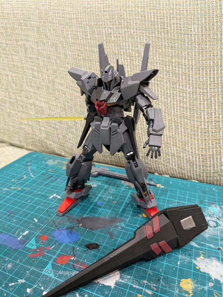 　ウェイブライダー形態に変形させようとしましたが、破損が怖くてやめました。