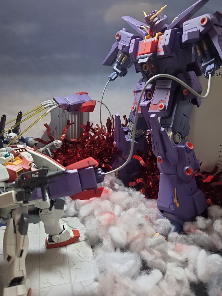 サイコミュ・ハンドワイヤーが内蔵された前腕部を発射💥&nbsp;ΖΖ劇内ではΖΖ ガンダムを捕獲する為に使った程度😭&nbsp;Z ガンダムでは勿論❗未使用です💢