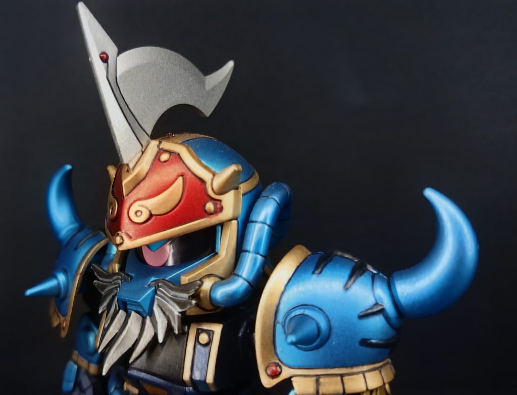 感想まとめ…今回はトップコート以外を全部ガンダムマーカーエアブラシシステムで塗装してやろうと思ったのですが…部分塗装のゴールドだけは塗りムラと色味が気に入らなくて、結局リッチゴールドにしました。でも全体を塗ってからゴールドを変更したので…1度ラッカーの光沢クリアを薄く薄く何回も分けてガンダムマーカーの塗料が溶けないように吹いてからゴールドを塗ったので、かなり時間がかかりました。あとグフと言えば…自分の思い込みで、グフって胴体だけ濃い青やったよなぁ？と思い込んでてダークブルーで塗装、キットによるというか、塗装によるというか、イラストによるというか…動力パイプはのっぺりしない様に薄い青でワンポイントにしてます。ガンダムマーカーエアブラシシステムは洗浄しなくて良い反面ラッカー塗料との相性は最悪なので一長一短ですね…素直にエアブラシでラッカー塗料塗った方が早かったかも(￣▽￣;)というわけで最後までご覧頂きありがとうございました。次回もお楽しみに！それではまた✋