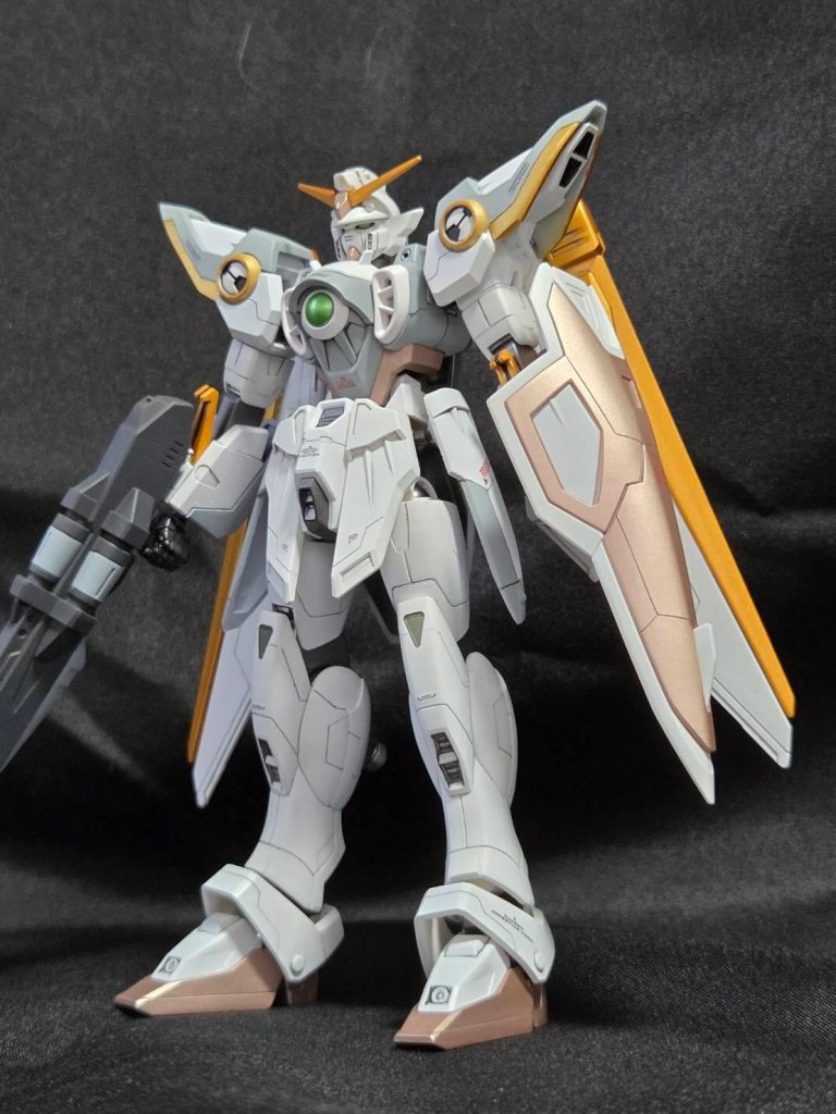 EG ウイングガンダム(スノーホワイトカラー)–2枚目/制作者：RWBY