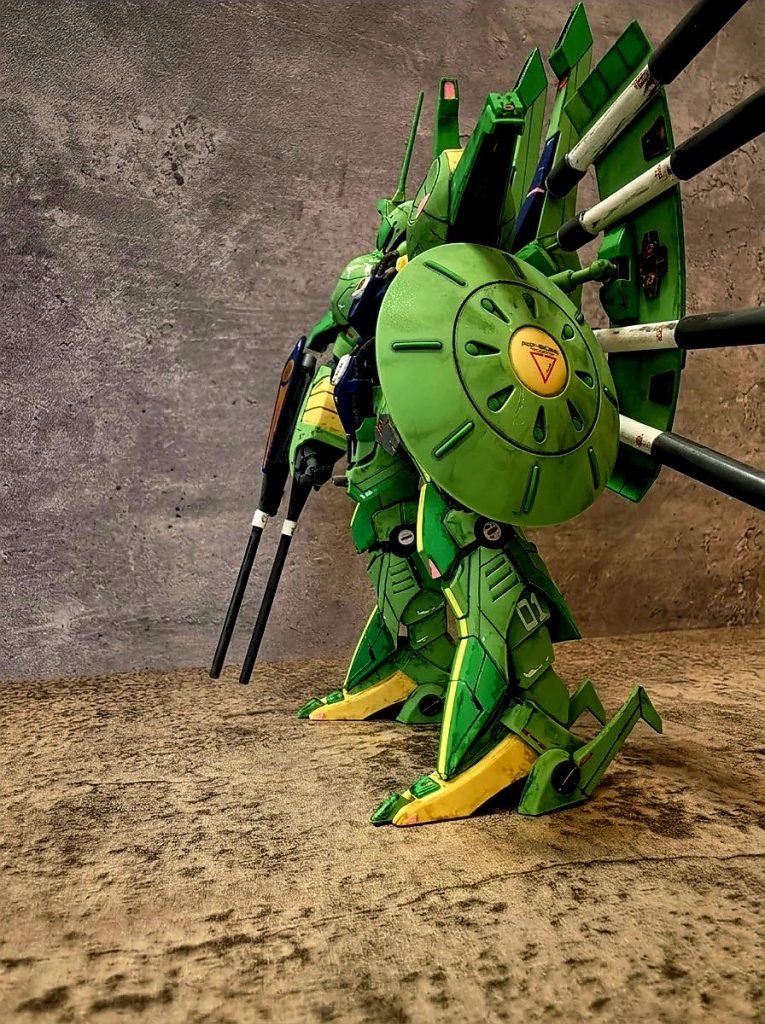 パラスアテネ そしてまったく男を見る目がないレコア·ロンド–4枚目/制作者：ガンプラ新兵