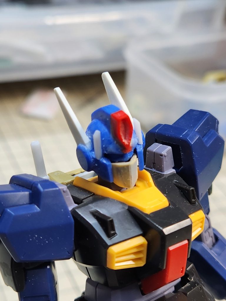 頭部はハイメガ部分を活用したかったのでHGZZから流用。なのでMK=Ⅱより頭が大きくなっています。