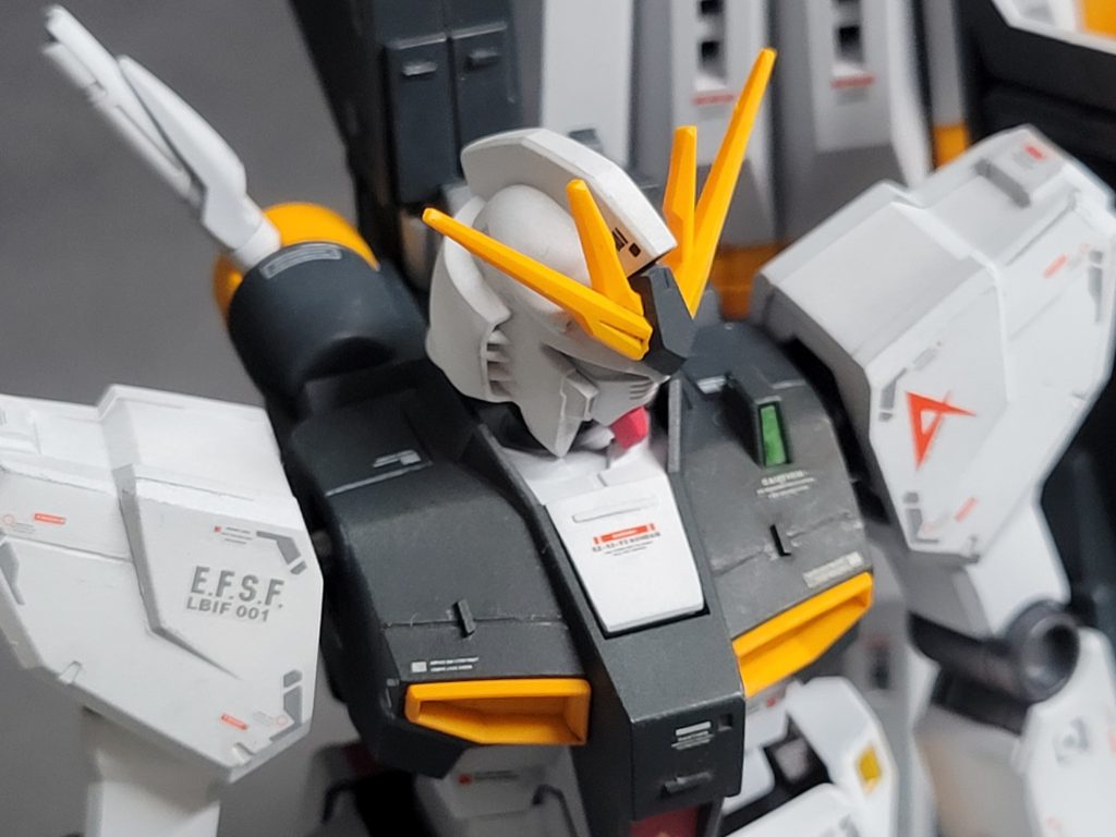 一応、スカートアーマーを裏打ち。気になる空洞も穴埋め。
