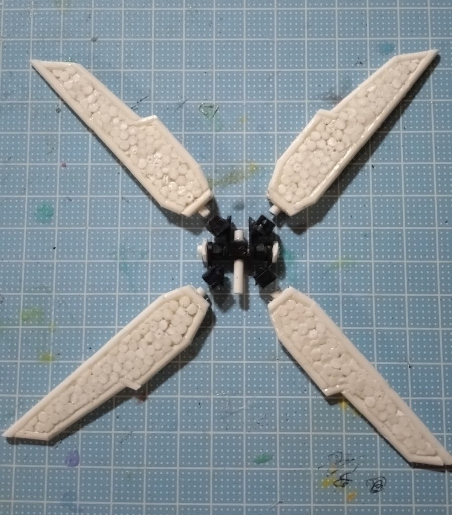 リフレクターの展開ギミックも作りました。
