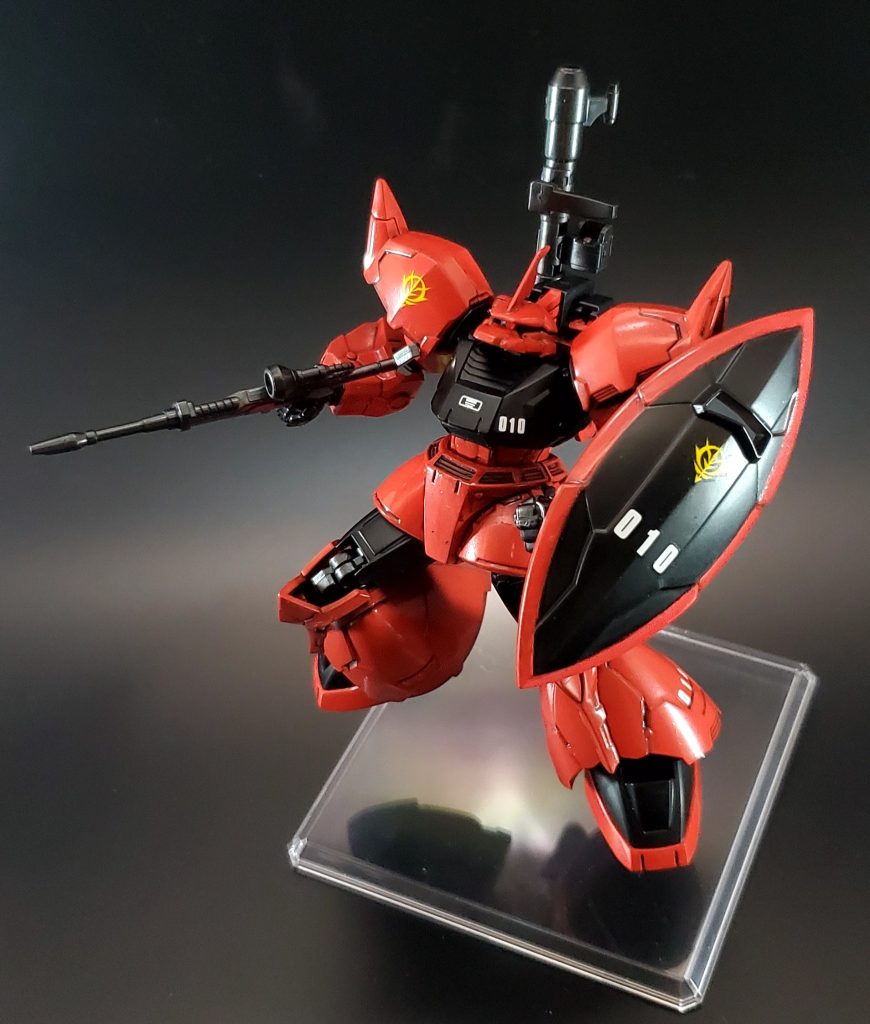 見えにくいですが、モノアイやライフルのスコープはバンダイの3Dメタリックシールを使ってます。