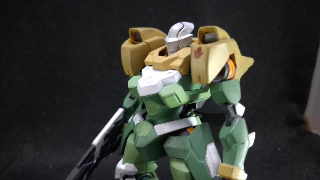 <カラーレシピ>全て水性ホビーカラーを使用本体ホワイト部:ディアクティブホワイト本体ダークイエロー部:ミドルストーン本体グリーン部:薄松葉色本体ライトグリーン部:グリーンFS34227本体等ダークグレー部:GQuuuuuuXダークグレー