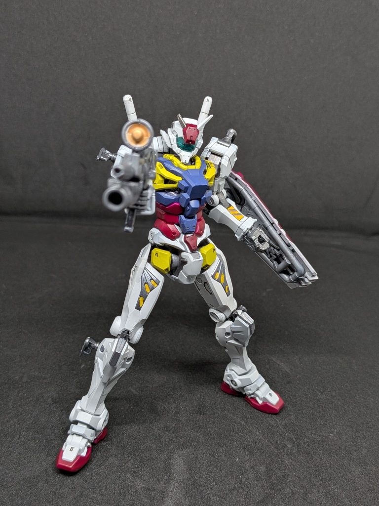 ビームライフル/グレネードランチャービーム・ライフルにグレネードランチャーを追加した武装。スーパーナパームも射出可能。