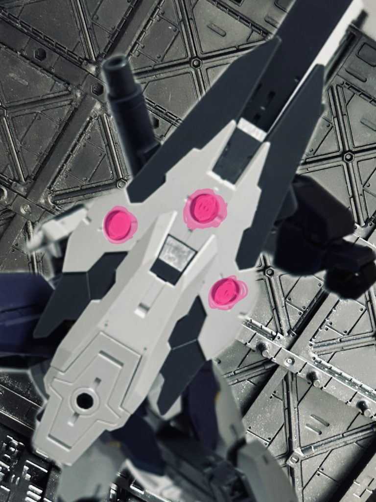 「スプレッド・ビーム！」　シールドのスプレッド・ビームがスペチアレの動きを止める。「小賢しい！」　だがスターライトは分離し、スペチアレの僚機を目指す。「しまった⁉︎」