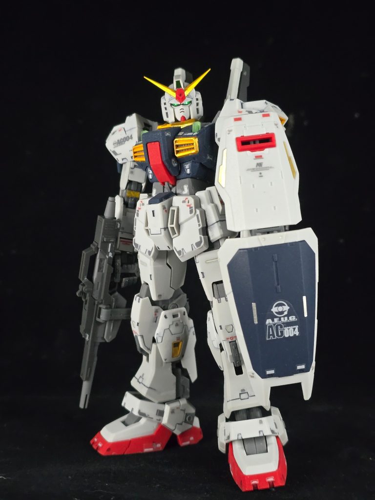 RG  RX-178 ガンダム  Mk-II (エゥーゴ仕様)–2枚目/制作者：MAN