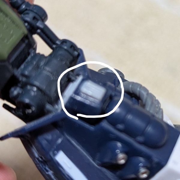 踏ん切りがつき、やっぱガンプラ辞められねぇって…軽くネトフリザクII改造しワイ専用高機動型ザクII復讐のレクイエムVerに手をつけ出しました…また宜しくお願いしますm(_ _)m多分、めっちゃノンターボですが😓少し真面目にこだわった膝裏の関節のギミック…関節移植どーすっか迷いましたが可動ギミックは、外せねぇと…🥲※白◯印GUNSTAよ！ワイは復活した！　多分😅（3枚目）