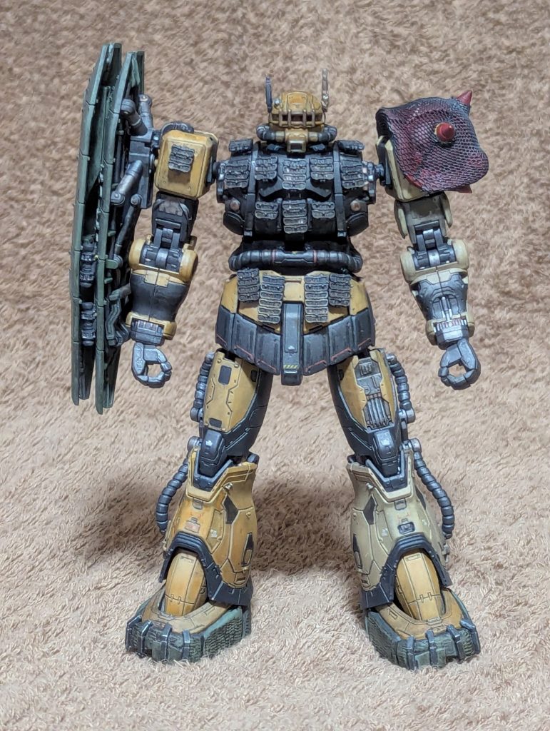 こだわりポイント①履帯等のパーツ未接着(スリッパの爪は㍉😓)②内部フレームデカール未使用③スタイル改修(いかり肩)④いつものモノアイ…金属パーツ→デカール→UVレジン⑤腕部可動ディテール
