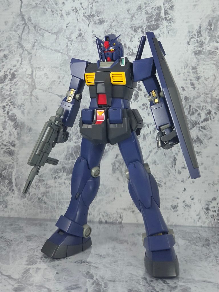 《改造点》【頭部】MG ガンダム 3.0の頭部を流用。LEDを仕込んだ【胴体＆腕部】MG ジムⅡから流用【腰部】MG アメイジングレッドウォーリアの物を一部流用【脚部】MG ガンダム 2.0の物を流用【バックパック】MG ジムⅡの物にビームサーベルが2本搭載出来る様に改造