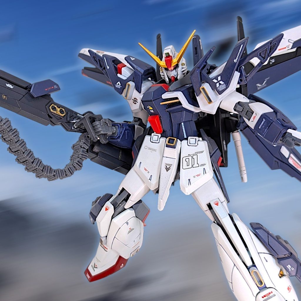 コンセプトの最重要ポイントである頭部(zaku-kao8)ひさしの部分はだいぶ削りましたザフト軍はモノアイが主力なので、設定的にも有りなのかなぁ