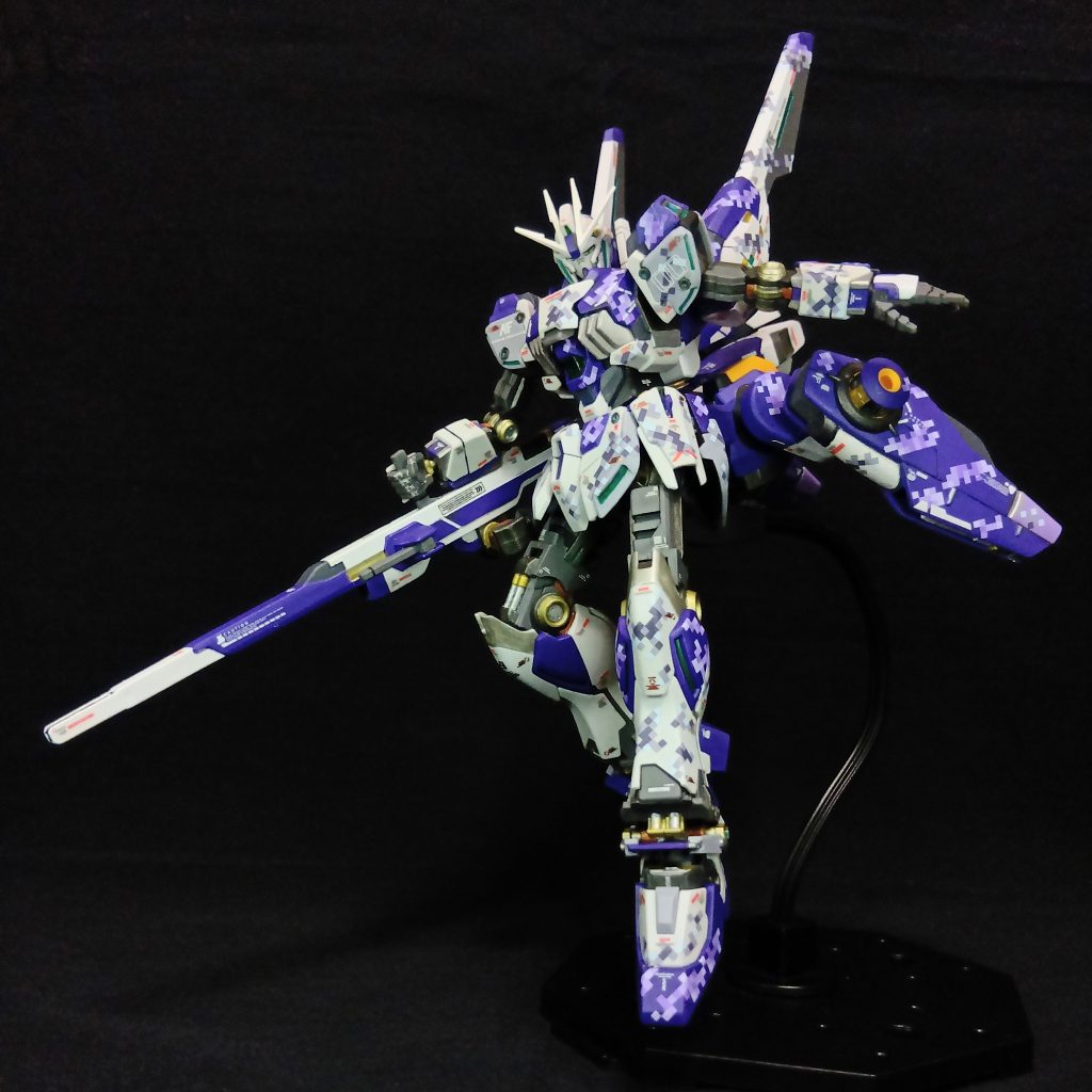 ベルトーチカ専用ナラティブガンダム　（ラーカイラムの魔女）