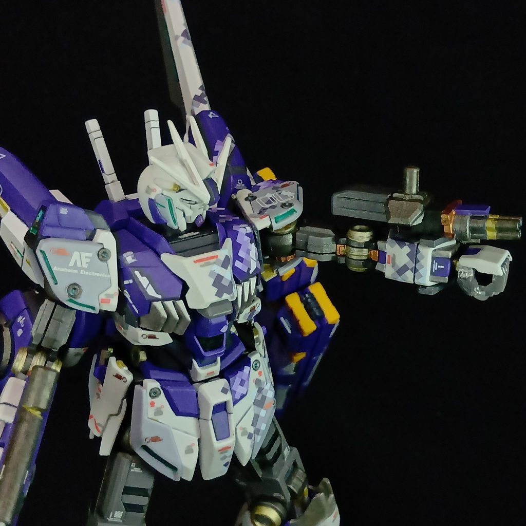 前回写真を撮り忘れていたシールド基部のガトリング。