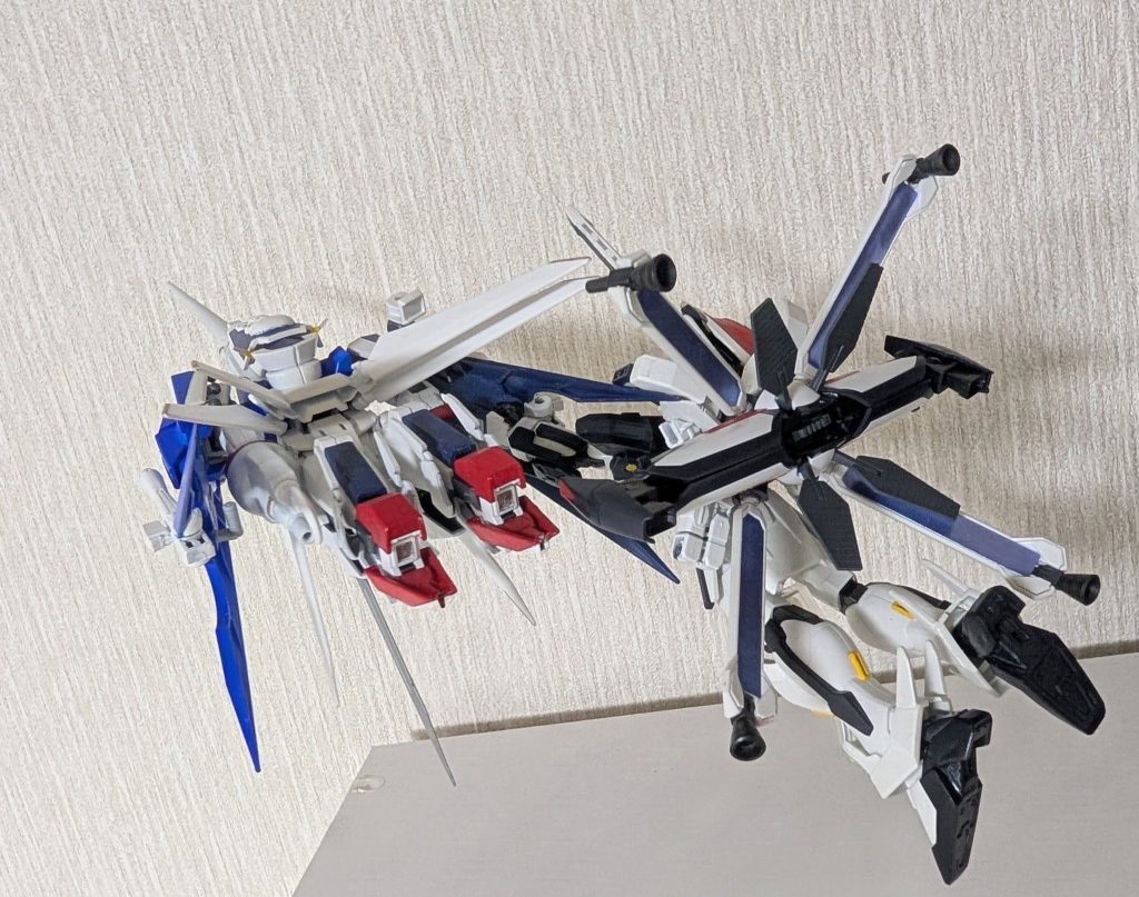 グリップは左右両方のバインダーに付けたので2機まで牽引が可能となりました。