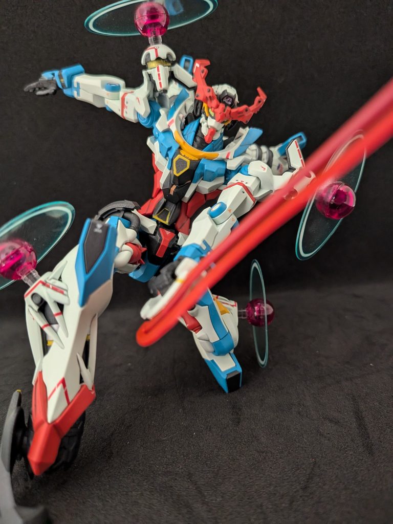 ビームサーベルの成型色好きなんですけどこれもファーストガンダムを意識してピンクに塗装しています。
