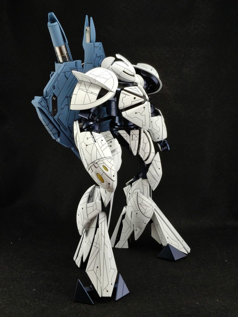 ターンAガンダム発表時、私の周りはかなり否定的な意見しか無かったですが、放送されて全話見るとカッコ良く思え、評価がひっくり返った不思議な作品🖌️