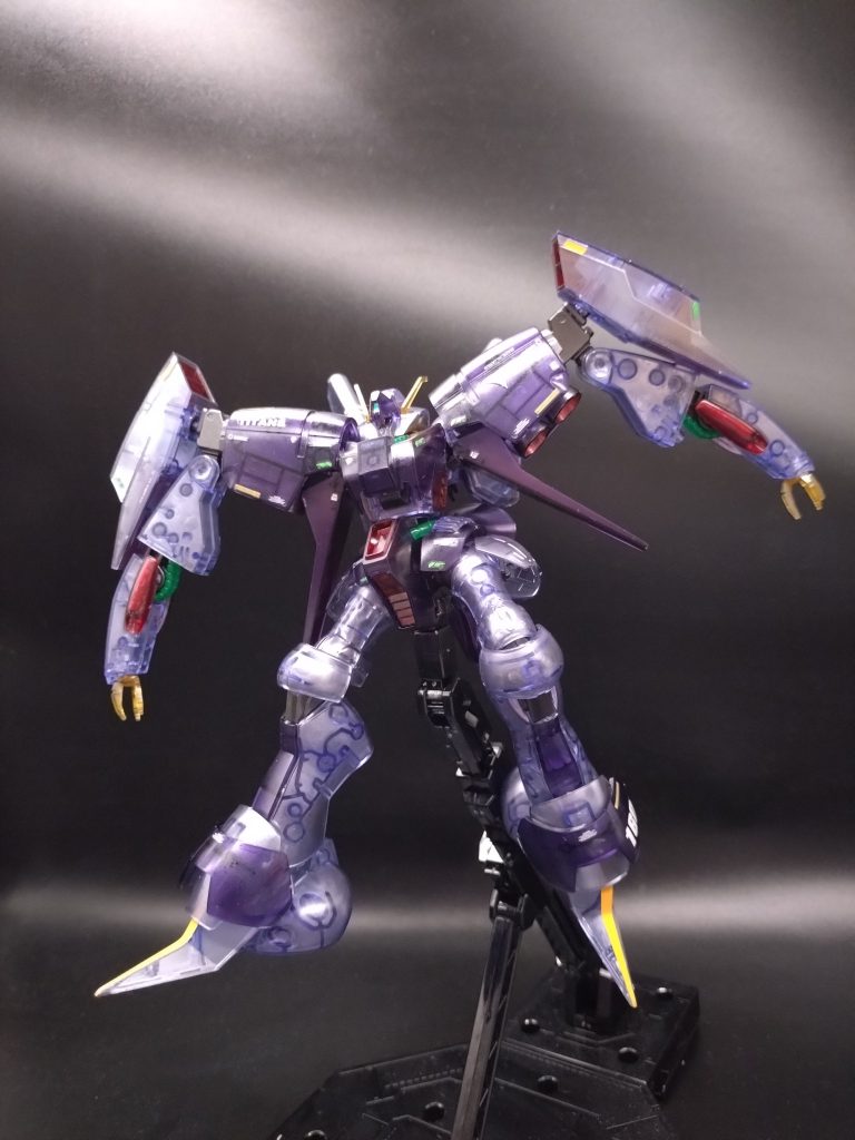 アクションポーズ