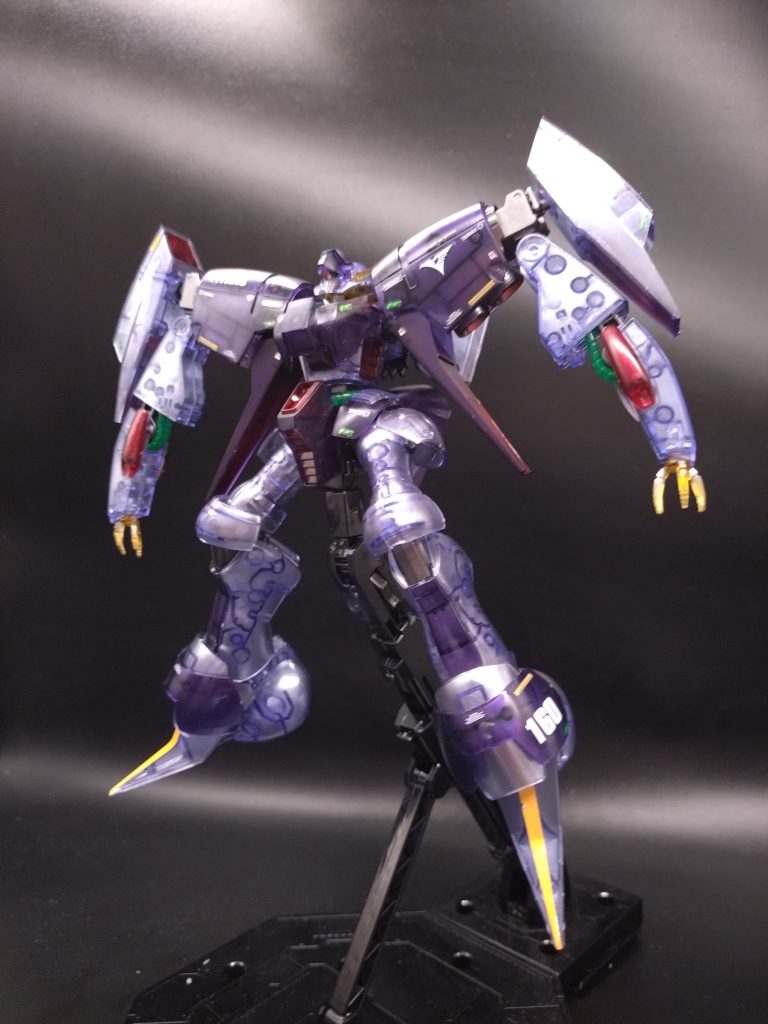 アクションポーズ