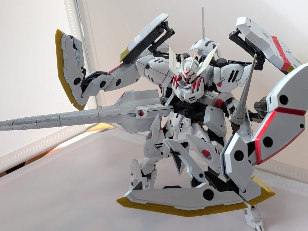 複製シールドプライヤー&nbsp;ガンダムザガンのデータを用いた大盾であり、ザガンのシールドプライヤーそのものにかなり近い性能している。鉄の悪魔の剛腕に屈しない。