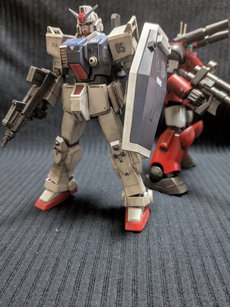ジムスナイパーⅡと一緒だとガンダム戦記版っぽくなるためガンキャノンと。