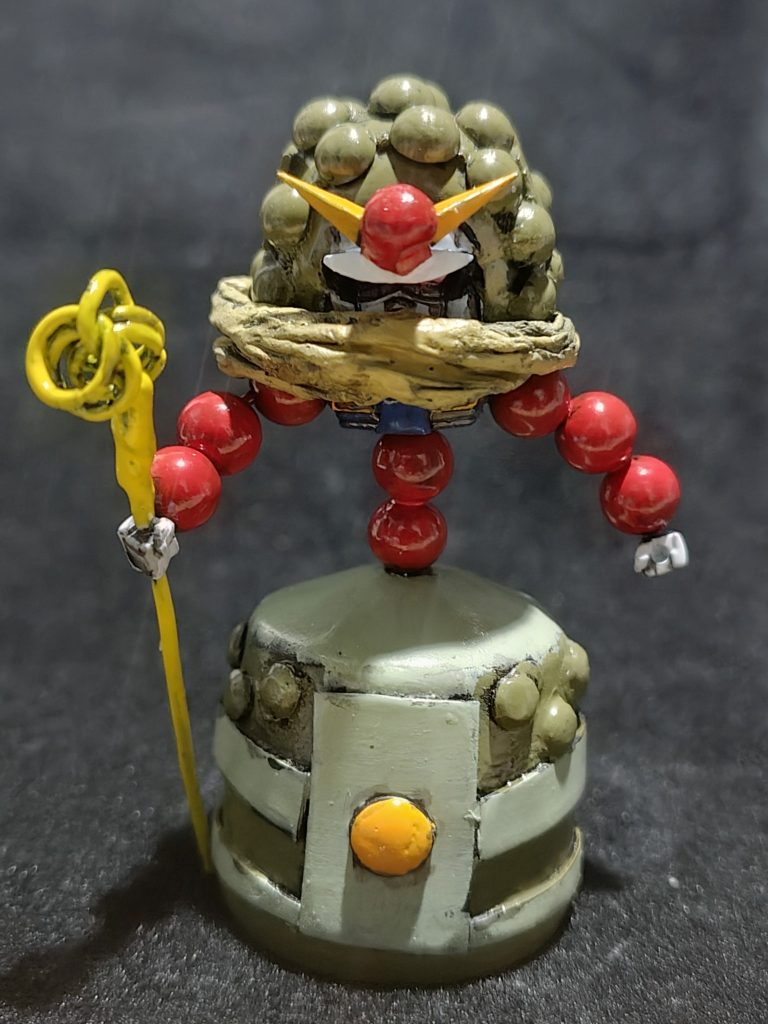 ガンダムを使ってはいますが、デザイン上使ったのは頭と胴体のみ。