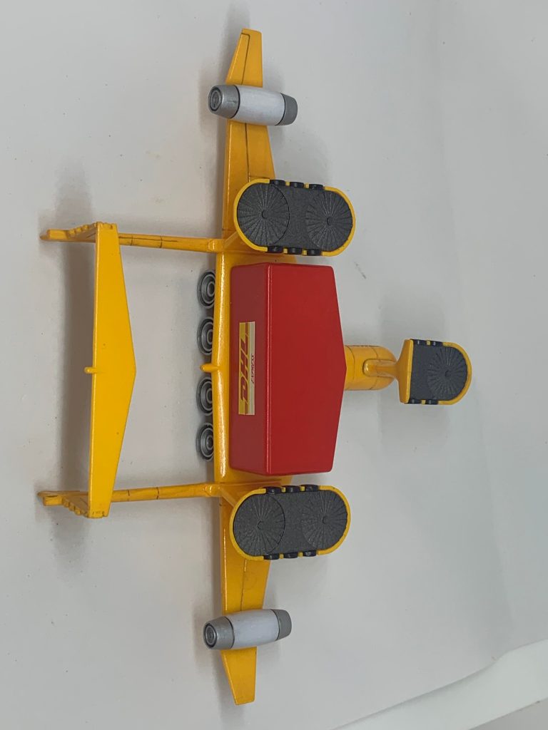ミデア by DHL–2枚目/制作者：Newhand10000
