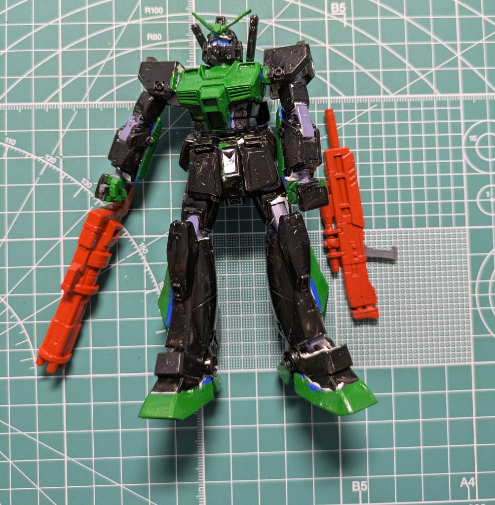 今回ミキシングのベースになったガンダムアレックスNT-1とカスタム武器(知ったきっかけとなったつぶやきは↓)https://gumpla.jp/moment/25565685アレックスをベースにしたのは「過去のガンダムの機体に近未来的な機体をミキシングしたらどうなるのだろうか」と言う好奇心でミキシングしました。後組み合わせは2体共女性がパイロットだからその組み合わせでやろうと思ったからです😄