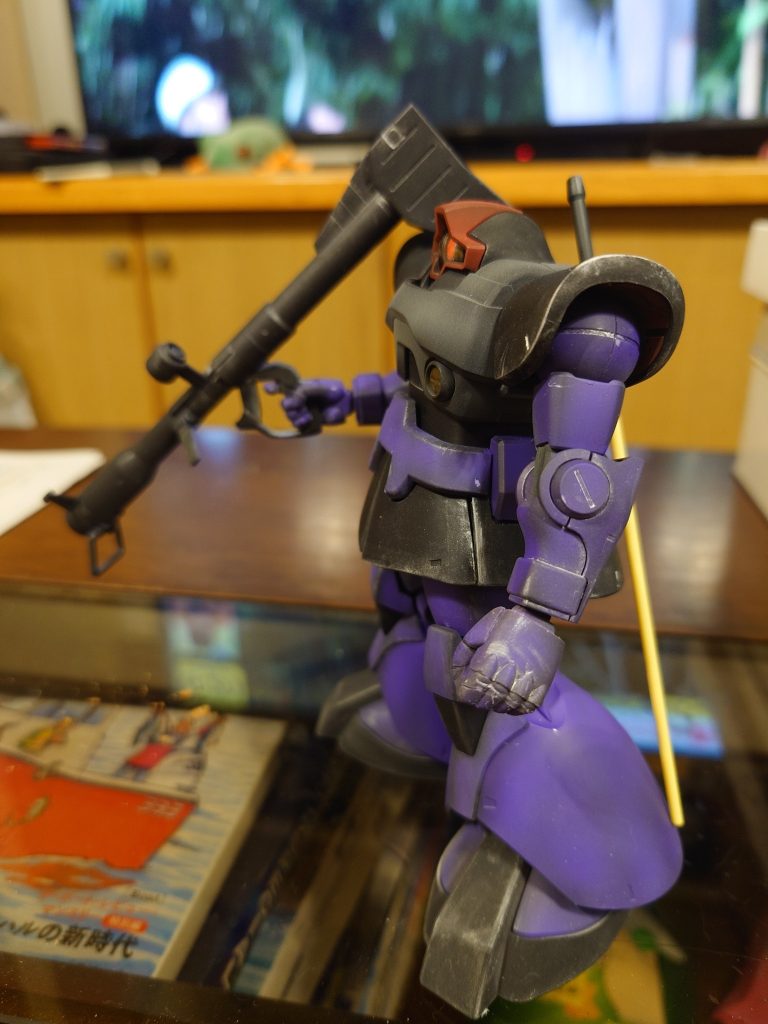 このキット、05旧ザク以来の作りにくさ。