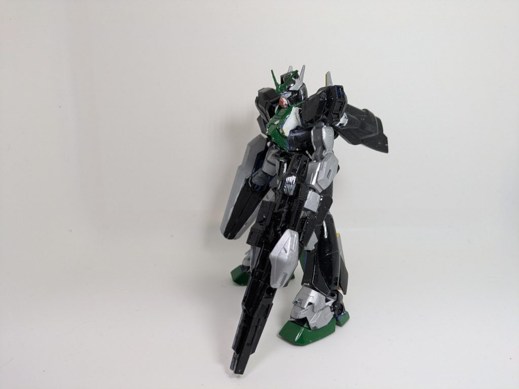 お久しぶりです。以前つぶやいていたガンダムアレックスNT-1とガンダムエアリアル改修型をミキシングして素組みできたので投稿します(gundam-kao2)アレックスをベースにエアリアルをミキシングしたという形です。いや〜自分でやってはみたのですが骨が折れました(gundam-kao5)