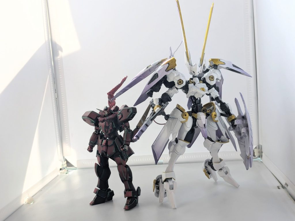 以上!!です!! ちなみに小ネタですが…前に投稿したガンダムスレイヤーとアルバ・スティレットは同時期の改造ガンプラでした!!閲覧していただきありがとうございます!