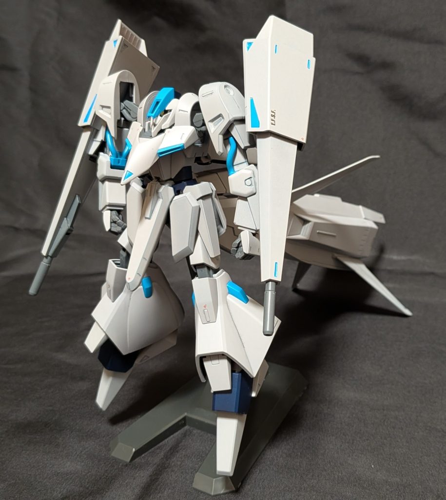 ハンドパーツは汎用のものに替えました