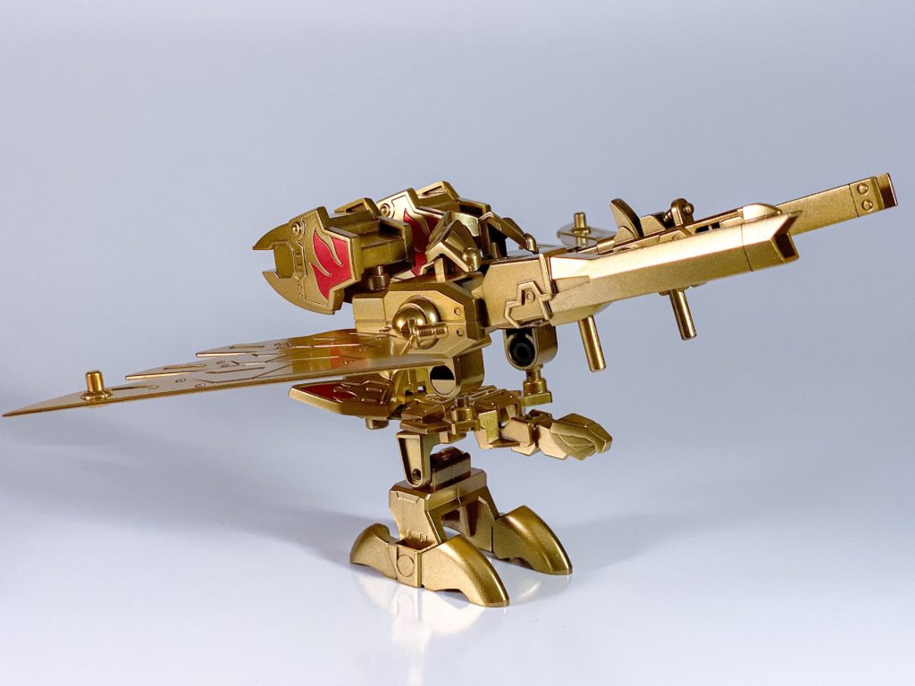 鋼鉄迦楼羅（メタルガルーダ）本体とは別のゴールドにしました。しかし強化形態や大将軍ではないのに、このボリュームのサポートメカ的なのが付属するってすごいですよねぇ。多分７人の超将軍が1番武者シリーズ盛り上がってたのかも。
