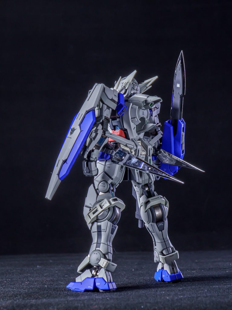 RG ガンダムアストレア–2枚目/制作者：エヌヌ
