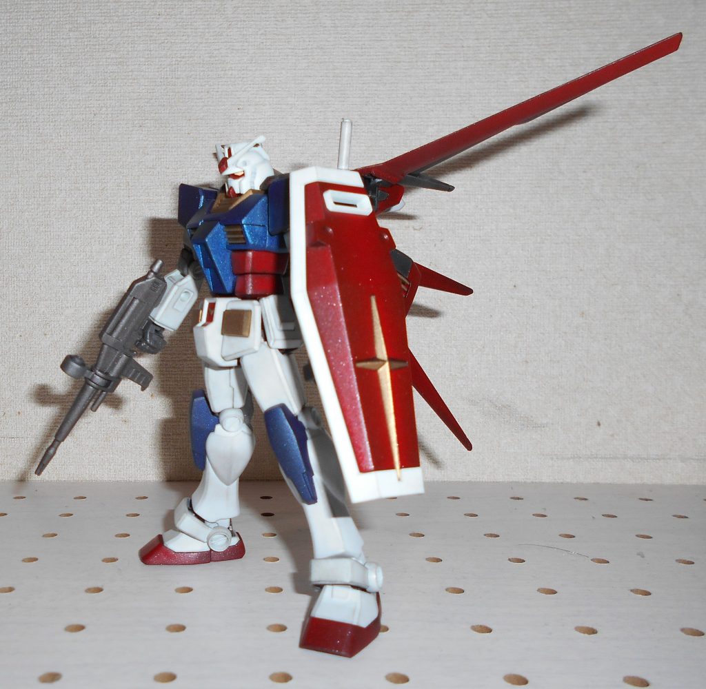 ガンダムでトリコロールカラー言うたら、この配色が一番好きなんです。某V2ガンダムやデュエルガンダム、00ガンダムセブンソードや00クアンタとか。&nbsp;